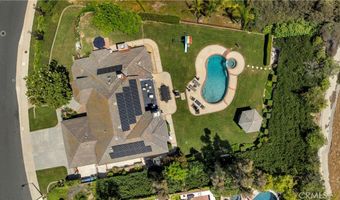 29302 Laro Dr, Agoura Hills, CA 91301