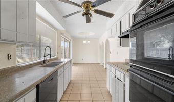 110 Gregory Dr, Heath, TX 75032