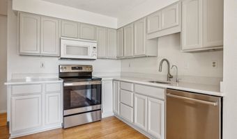 1400 SE LAVA Dr 6, Milwaukie, OR 97222