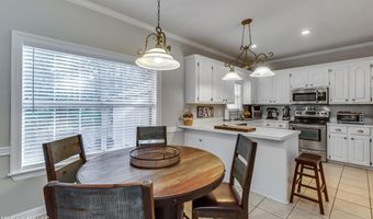 213 Boxwood Cir, Brandon, MS 39047