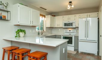2013 NW School St, Ankeny, IA 50023