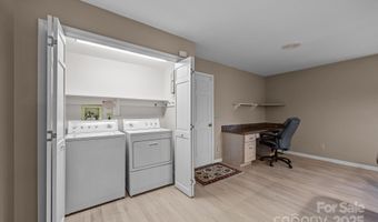 68 Stony Rdg, Asheville, NC 28804