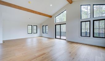 19 Hidden Glade Dr, Bartlett, NH 03812