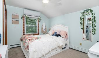 7 Aurora Dr, Cumberland, RI 02864