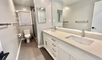 4816 DODSON Dr, Annandale, VA 22003