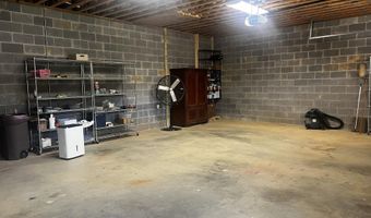 6441 Red Oak Dr, Bailey, MS 39320