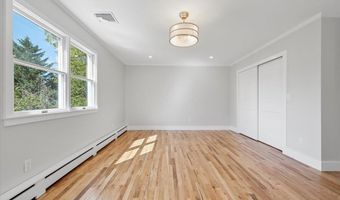 94 Carman Pl, Amityville, NY 11701