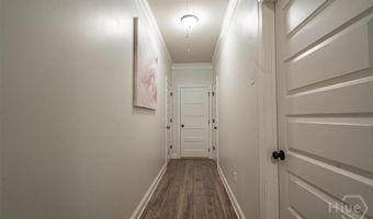 297 Woodbury Ln, Hull, GA 30646