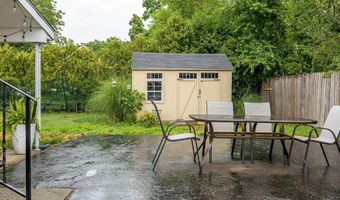 57 Bolton St, Cranston, RI 02920