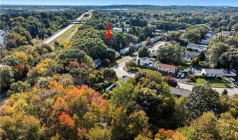 37 Carriage Rd, Cranston, RI 02920