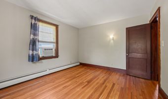 5 Wall St, Cromwell, CT 06416