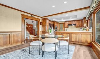5215 E Rolling Hills Dr, Anaheim, CA 92807