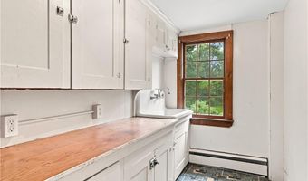 225 Iron Mine Hill Rd, North Smithfield, RI 02896