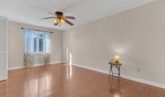 64 Harbor Inn Rd, Bayville, NJ 08721