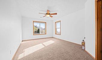 375 McClure Ave, Astoria, OR 97103