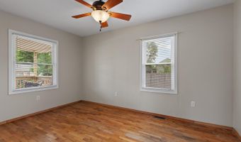 924 Oak St, Adrian, MI 49221