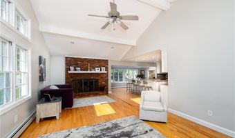 2 Elizabeth Ann Dr, Johnston, RI 02919