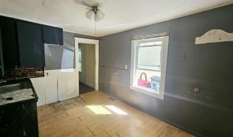 71 Boothby St, Augusta, ME 04330