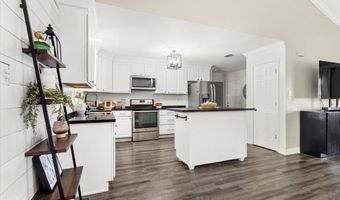 10601 W River Vue, Biloxi, MS 39532