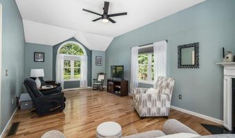 155 Wallace Rd, Bedford, NH 03110