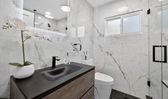 24 W Berkley Dr, Arlington Heights, IL 60004