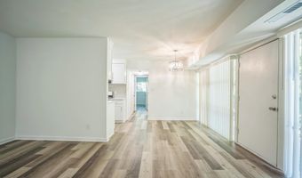 4939 AMERICANA Dr 106, Annandale, VA 22003