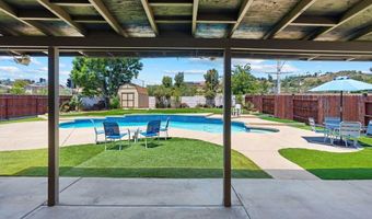 2002 Stanley Way, Escondido, CA 92027