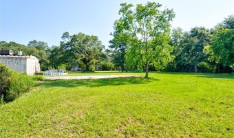 13745 Seaman Ave, Bayou La Batre, AL 36509