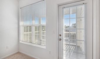 964 W Summerfield Glen Cir 96, Ann Arbor, MI 48103