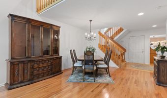 830 Richlyn Dr, Adrian, MI 49221
