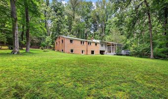 2720 HIDDEN VALLEY Rd, Accokeek, MD 20607