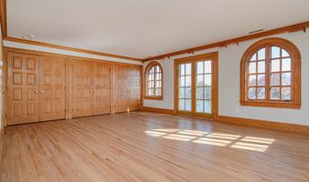 12 Runkenhage Rd, Darien, CT 06820