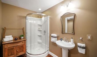 1901 EAMONS Way, Annapolis, MD 21401