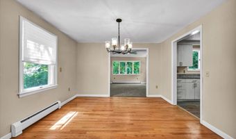 24 Iron Gate Ln, Cromwell, CT 06416