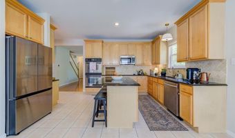 2505 Cassandra Marie Dr, Ballwin, MO 63021