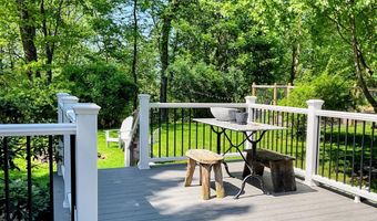 24 Rondout Ln, Accord, NY 12404