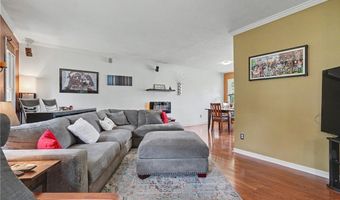 3854 Surfside Cir, Aurora, OH 44202