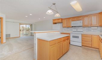15631 Linnet St NW 3-305, Andover, MN 55304