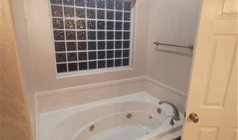 2300 Penny Ln, Bentonville, AR 72712