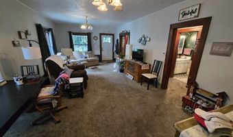 714 N 10th St, Beatrice, NE 68310