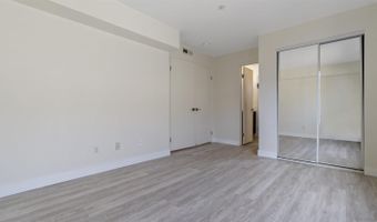 1703 La Playa Ave B, San Diego, CA 92109