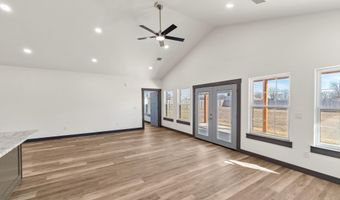 205 Lindsey Ave, Adair, OK 74330