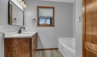32878 Spunk Tree Cir, Avon, MN 56310