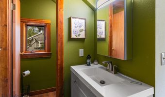 818 S 7th Ave, Bozeman, MT 59715