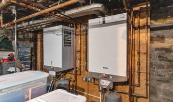 103 N Champlain St, Burlington, VT 05401