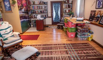 206 Fairview Ave, Auburn, ME 04210