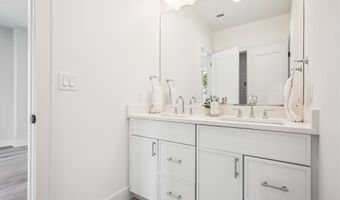 10033 CLUE Dr, Bethesda, MD 20817