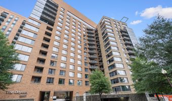 2001 15TH St N 306, Arlington, VA 22201