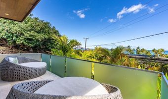 851 Aalapapa Dr, Kailua, HI 96734