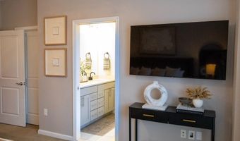 126 CAMBRIA Walk, Alexandria, VA 22304